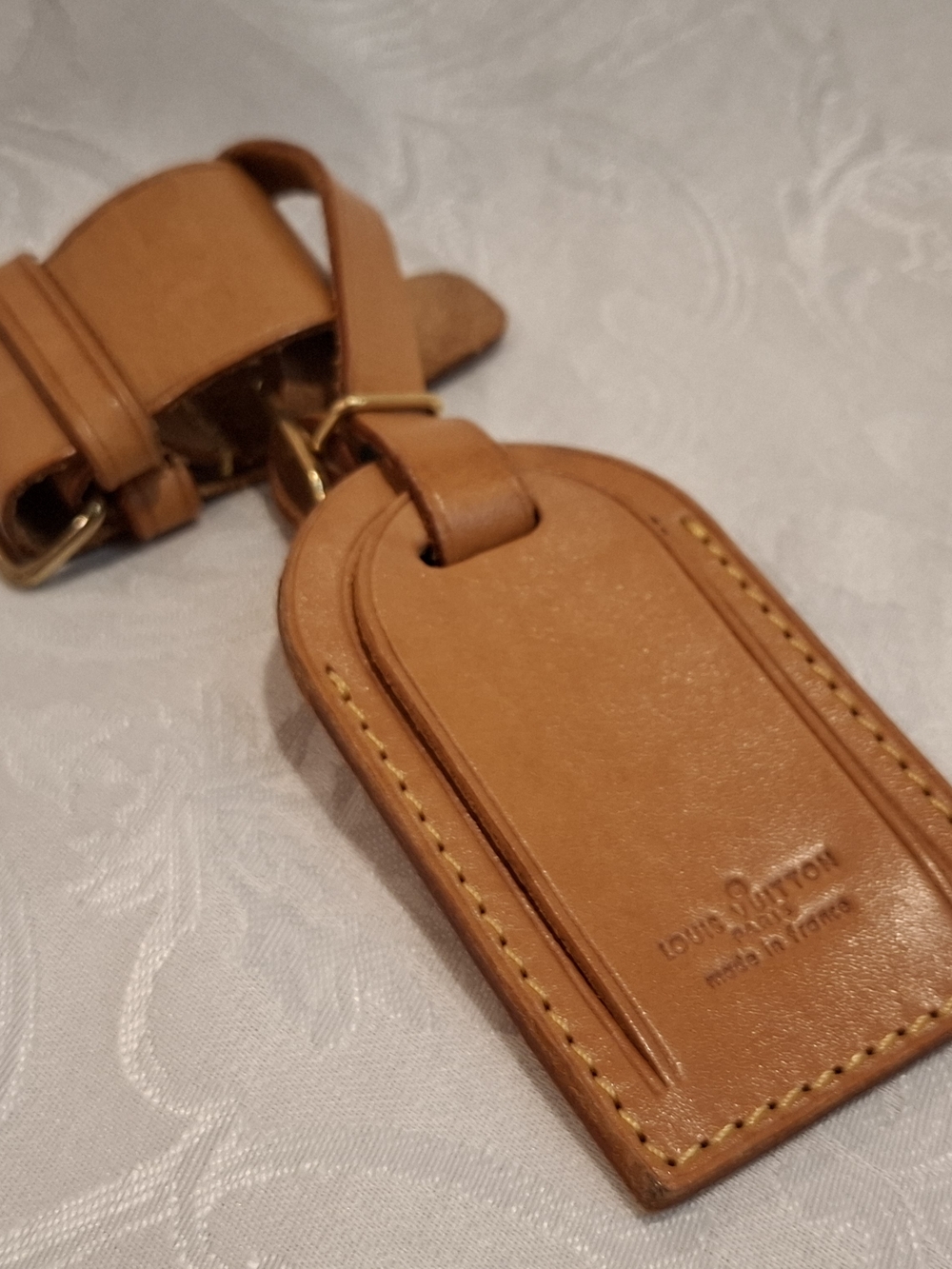 Louis Vuitton Vachetta Leather Luggage Tag in Tan